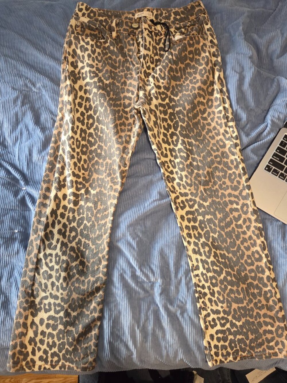 Oat Leopard Print Jeans (Size 2/26)